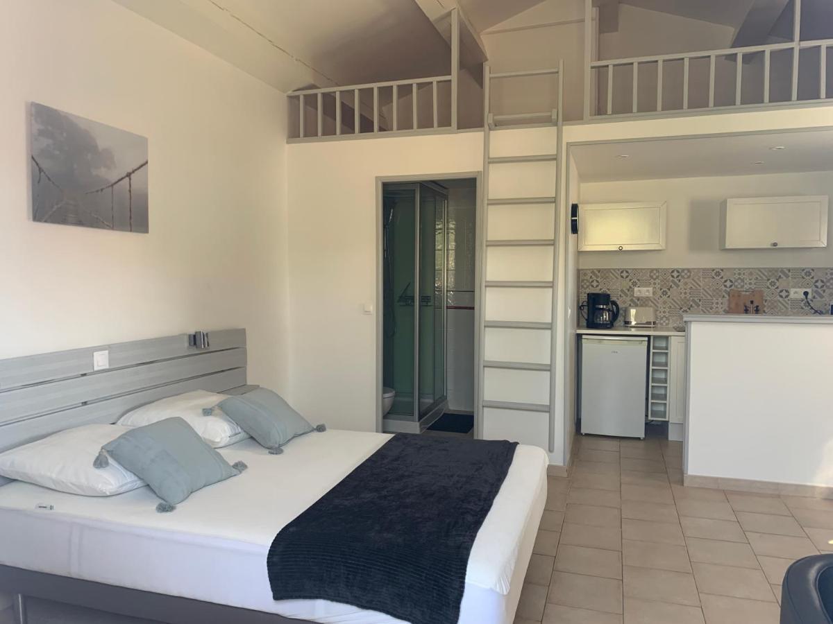 L'Aparte - Studio Les Amandiers Pignans Экстерьер фото